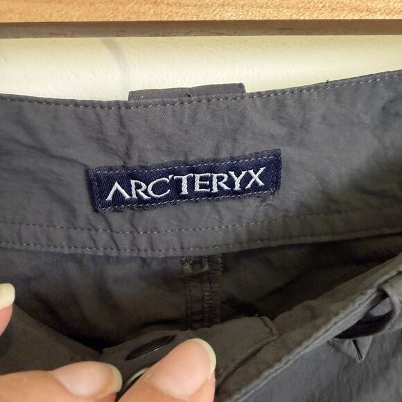 Arcteryx Parapet Trail Pants Women's Size 6 Gray Hiking Outdoors Gorpcore - Picture 5 of 12